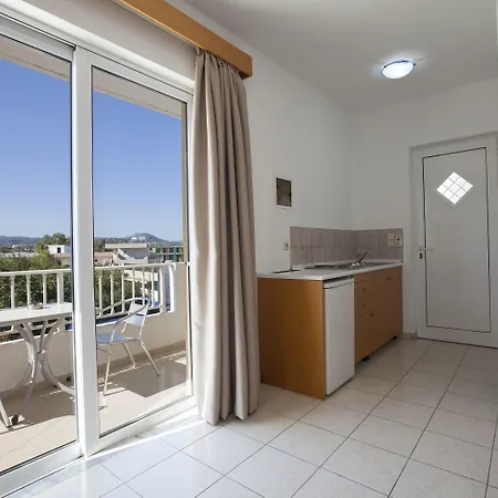 Apart Otel Moscha 4*