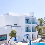Aparthotel Moscha 4*