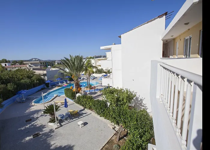 Moscha Ξενοδοχείο με διαμερίσματα 4*