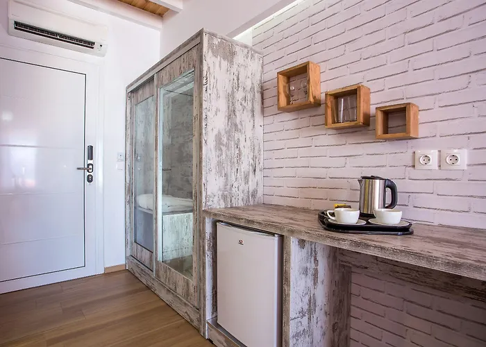 Ξενοδοχείο με διαμερίσματα Moscha 4*