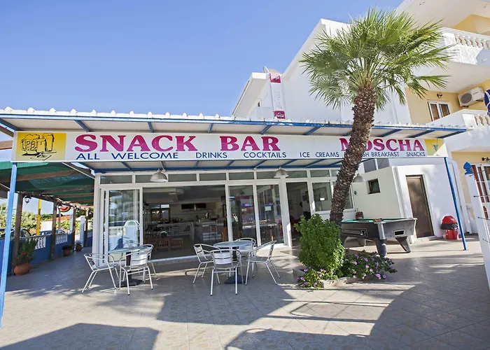 Moscha Ξενοδοχείο με διαμερίσματα Φαληράκι